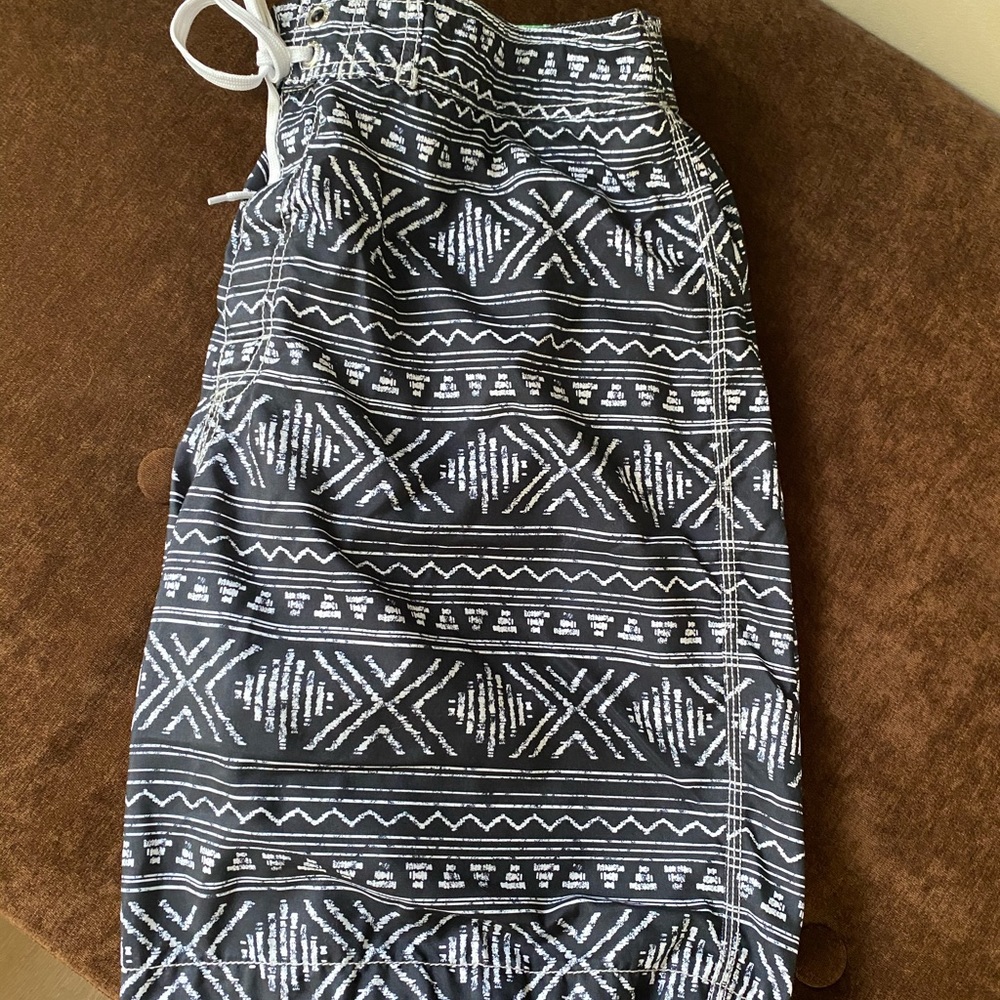 Old Navy Men’s swim trunks